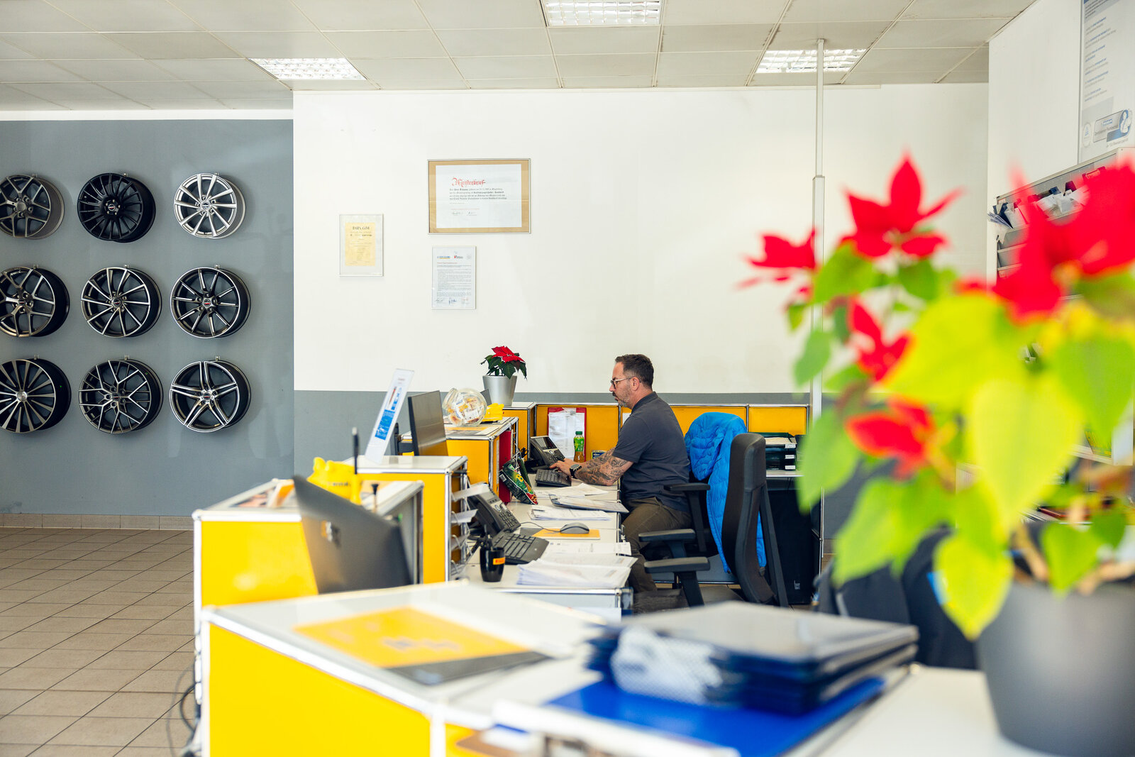 Büro der Filiale mit Serviceschalter