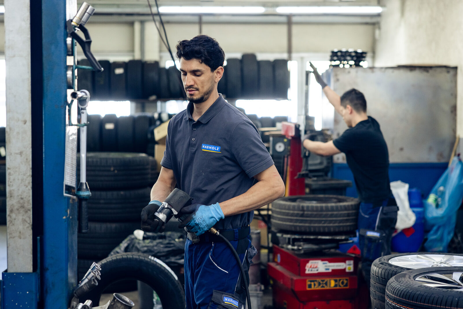 Auszubildende in der Nabholz Werkstatt